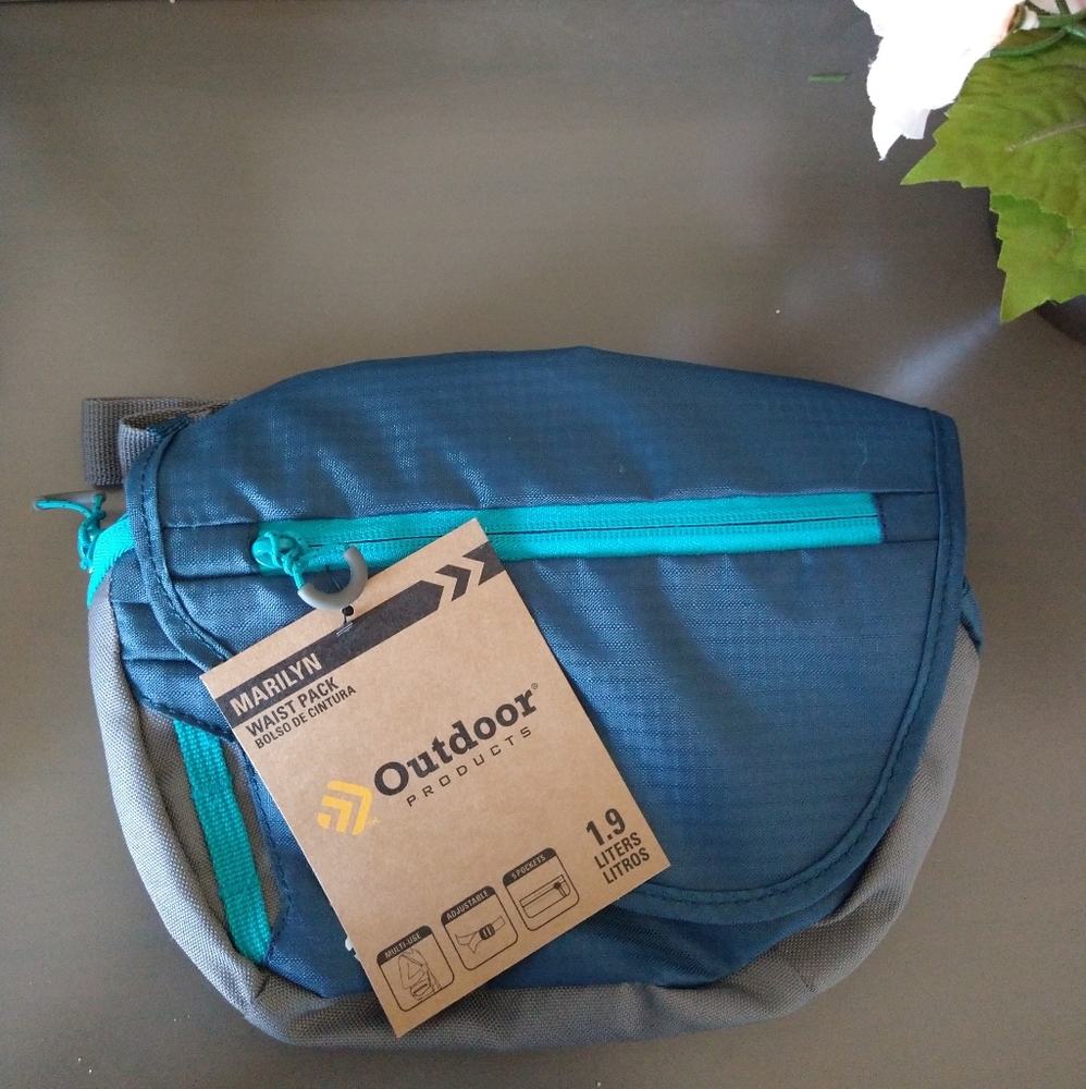 Sports fanny pack